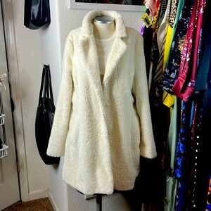 🆕 listing! Shelby faux fur jacket